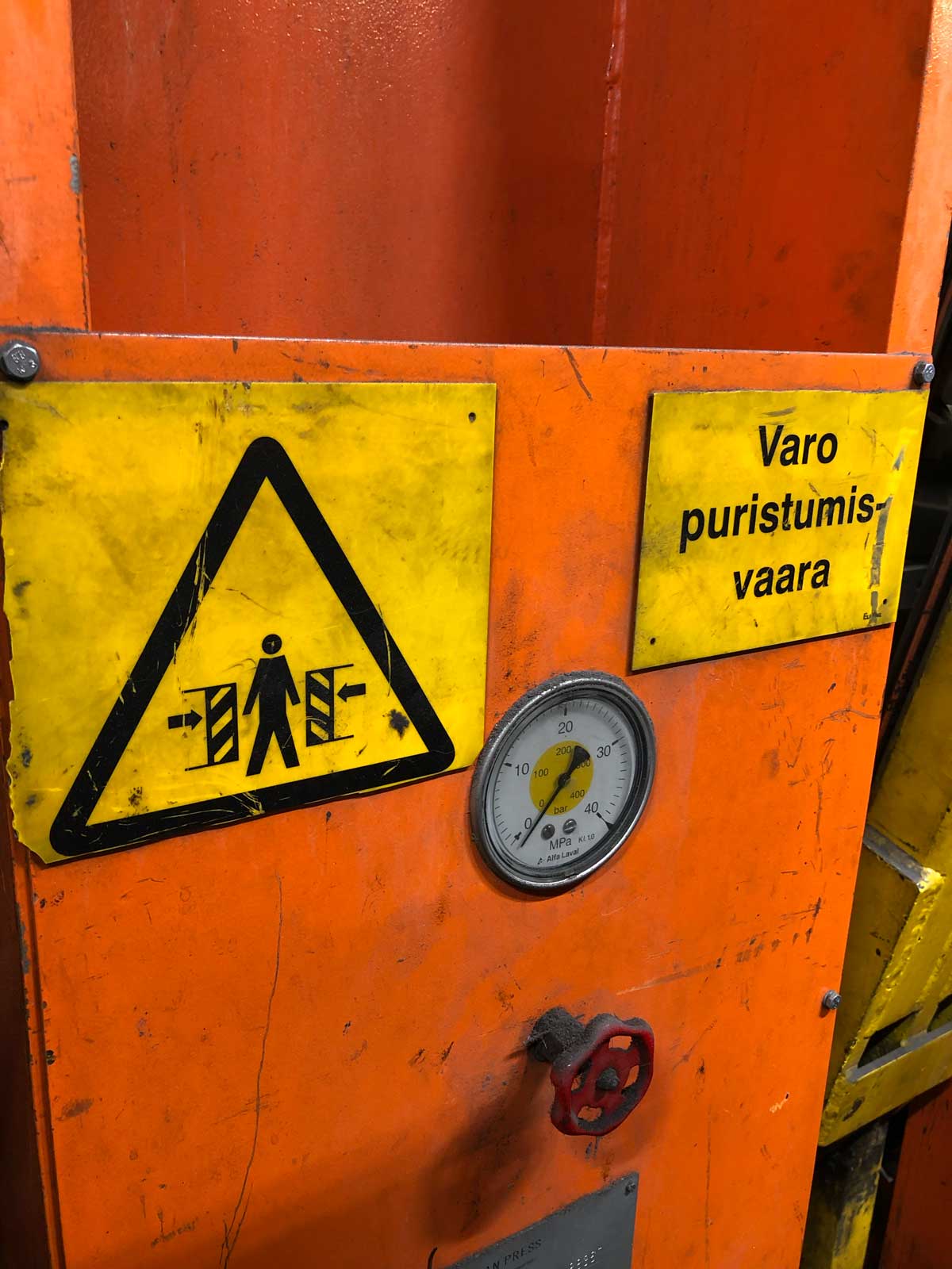 Paineilmajärjestelmien turvallinen käyttö teollisuudessa